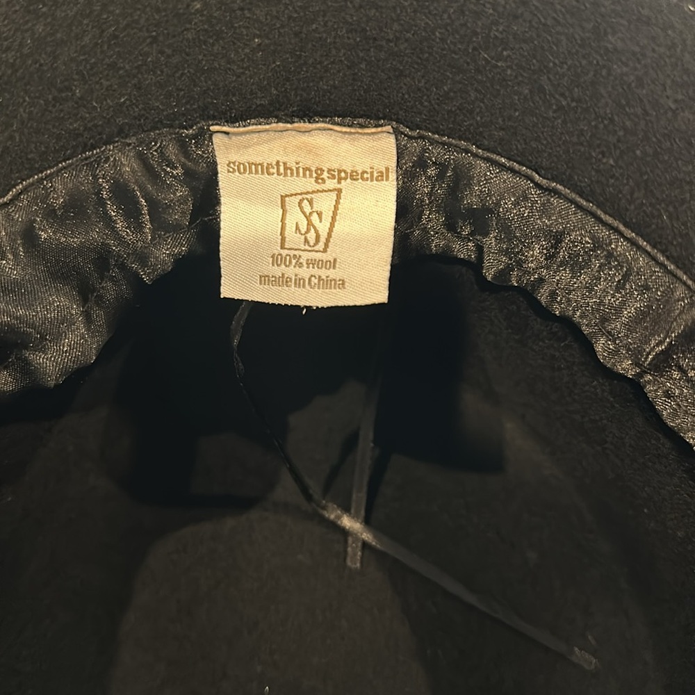 Wool Hat - Picture 7 of 8